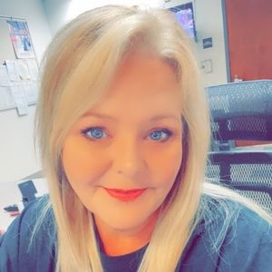 Meet your Posher, Annette